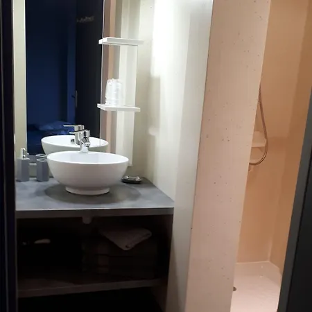 Le Grand Val Oda ve Kahvaltı 3*