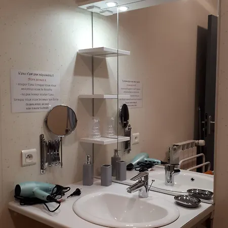 Le Grand Val Oda ve Kahvaltı 3*