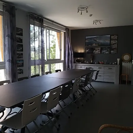 Le Grand Val فندق مبيت وإفطار Lavastrie