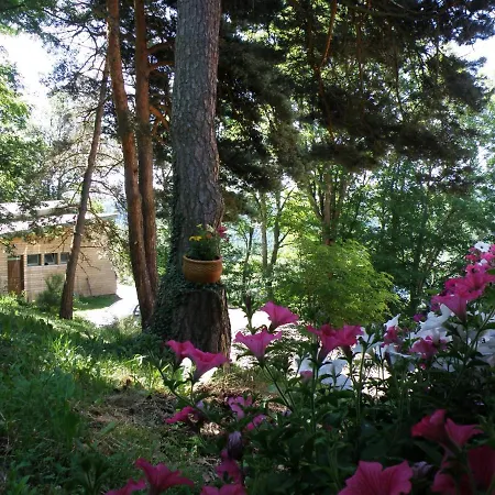 Le Grand Val לינה וארוחת בוקר 3*