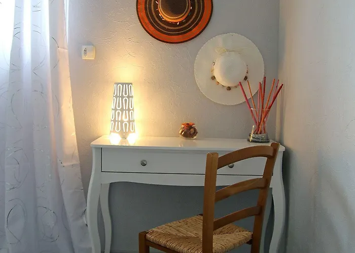 Le Grand Val Bed & Breakfast Lavastrie